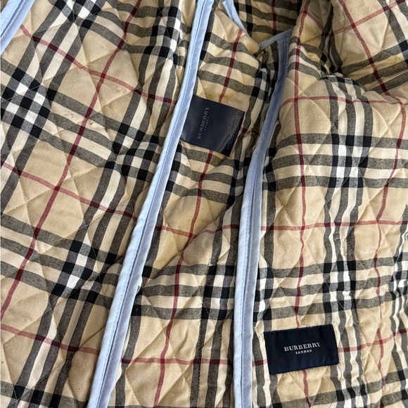 Burberry Quilted Lightweight Jacket - Powder Blue - ⭐️ Host Pick ⭐️ - Picture 6 of 11